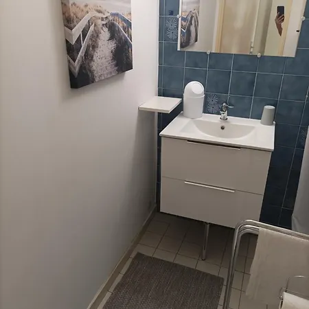 Daire Studio 2 Personnes Dans Avec Piscine *